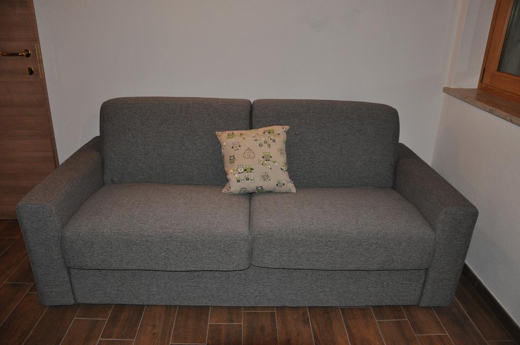 Le Foyer De La Ferme Apartment Aosta Bilik gambar